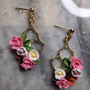 Flowers on lattice