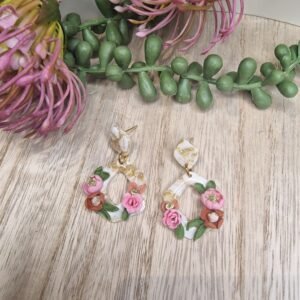 Marbled white and gold earrings