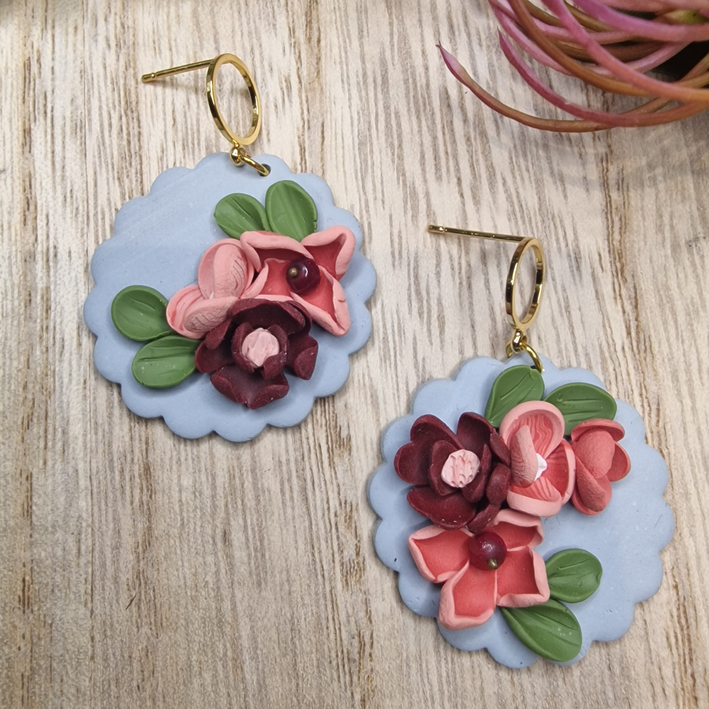 Burgundy & Peach on grey flower