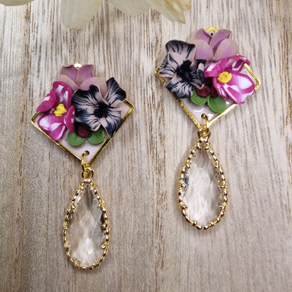 Diamond Cluster with white crystal drop